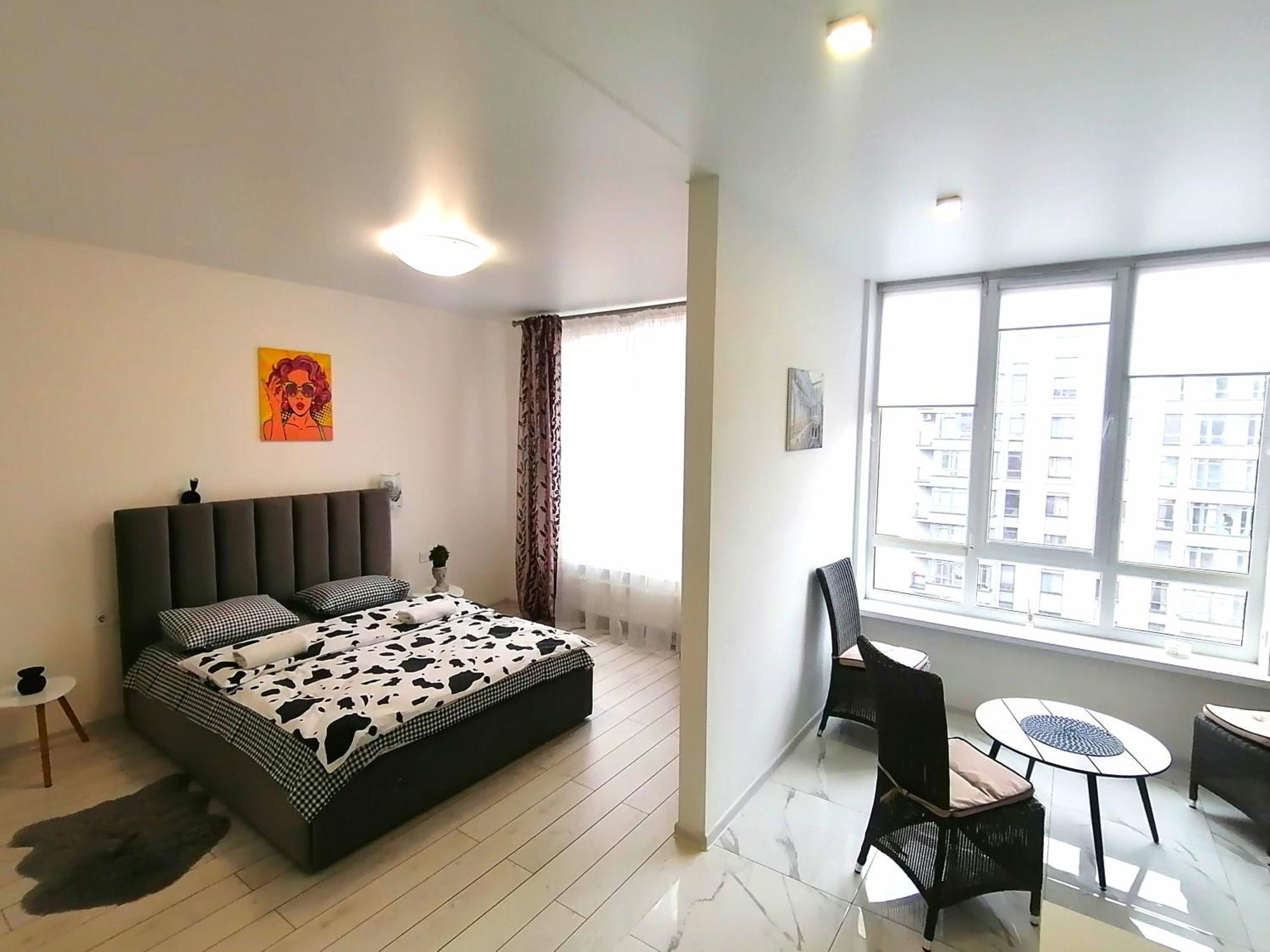 Appartement Новобудова Сам Центр Жк "Семицвіт" à Lviv Extérieur photo