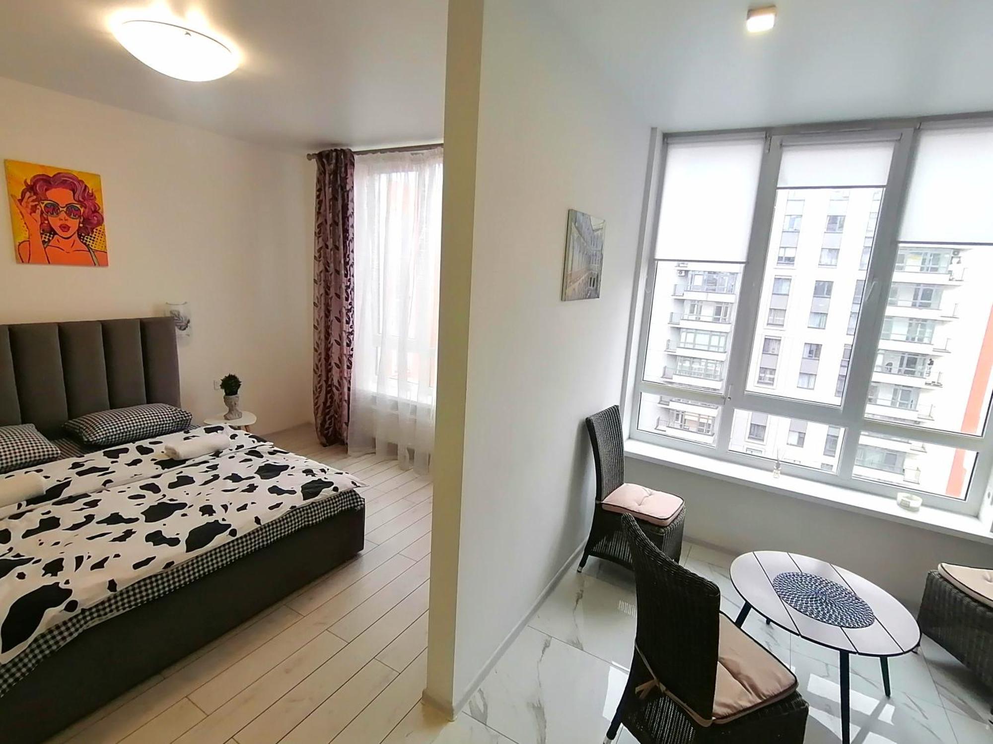Appartement Новобудова Сам Центр Жк "Семицвіт" à Lviv Extérieur photo