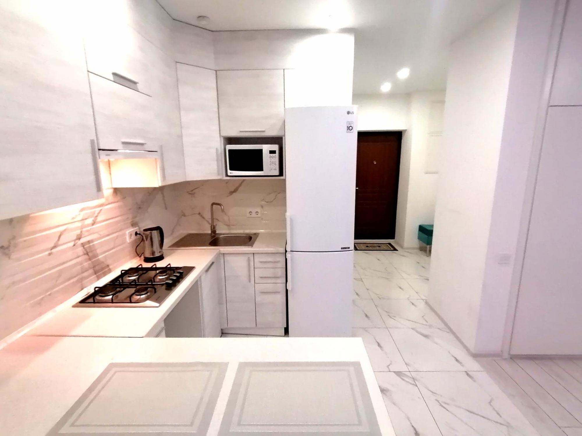 Appartement Новобудова Сам Центр Жк "Семицвіт" à Lviv Extérieur photo