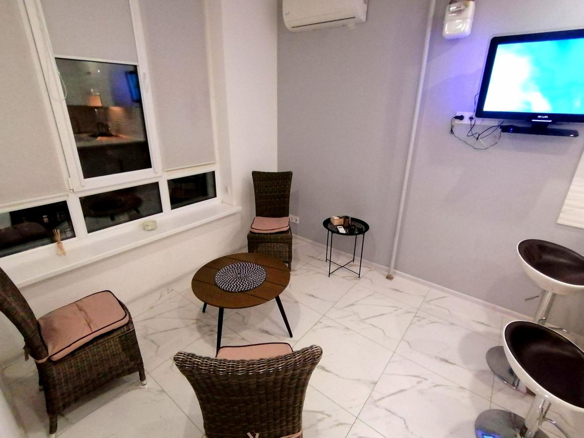 Appartement Новобудова Сам Центр Жк "Семицвіт" à Lviv Extérieur photo