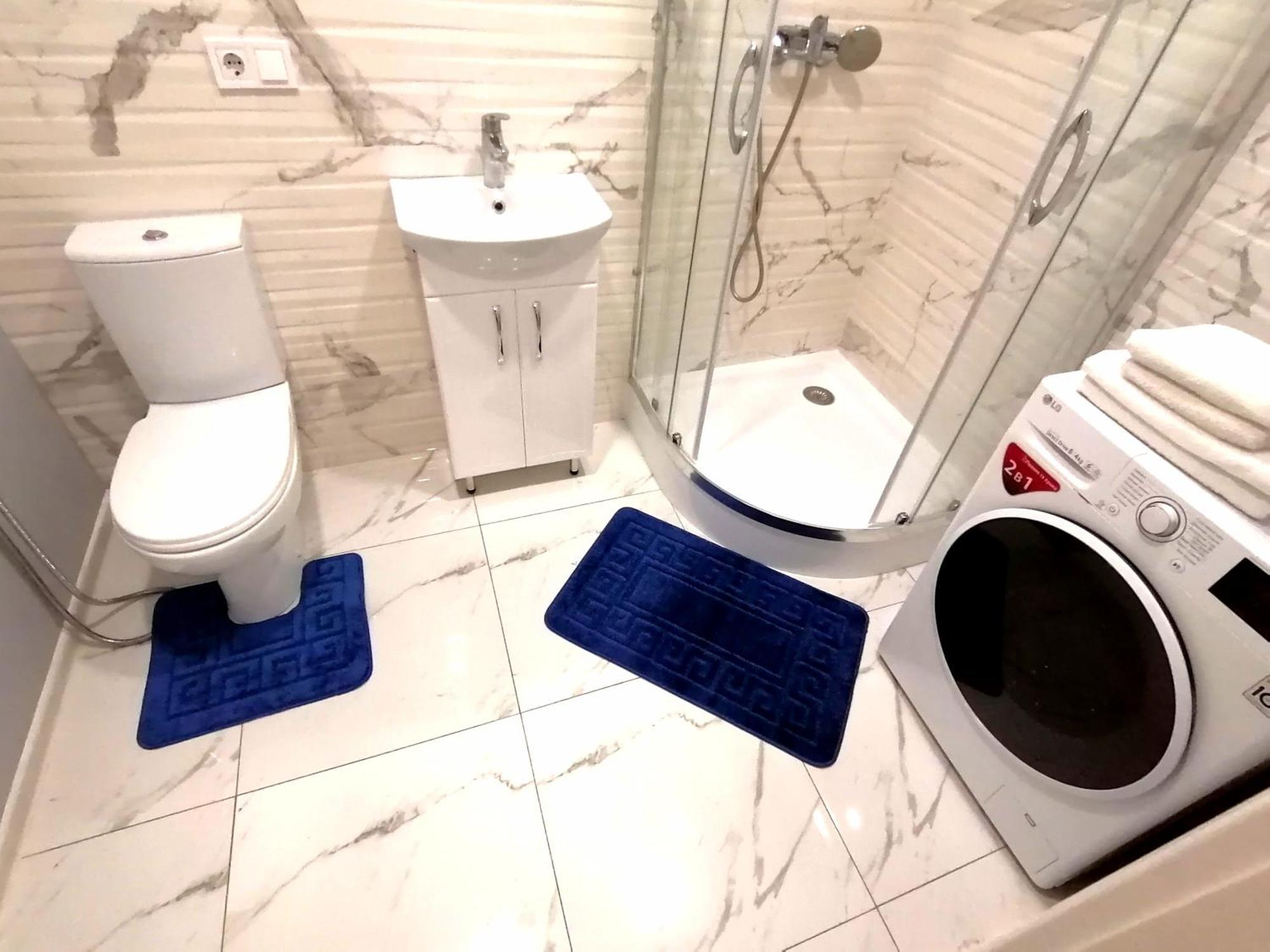 Appartement Новобудова Сам Центр Жк "Семицвіт" à Lviv Extérieur photo