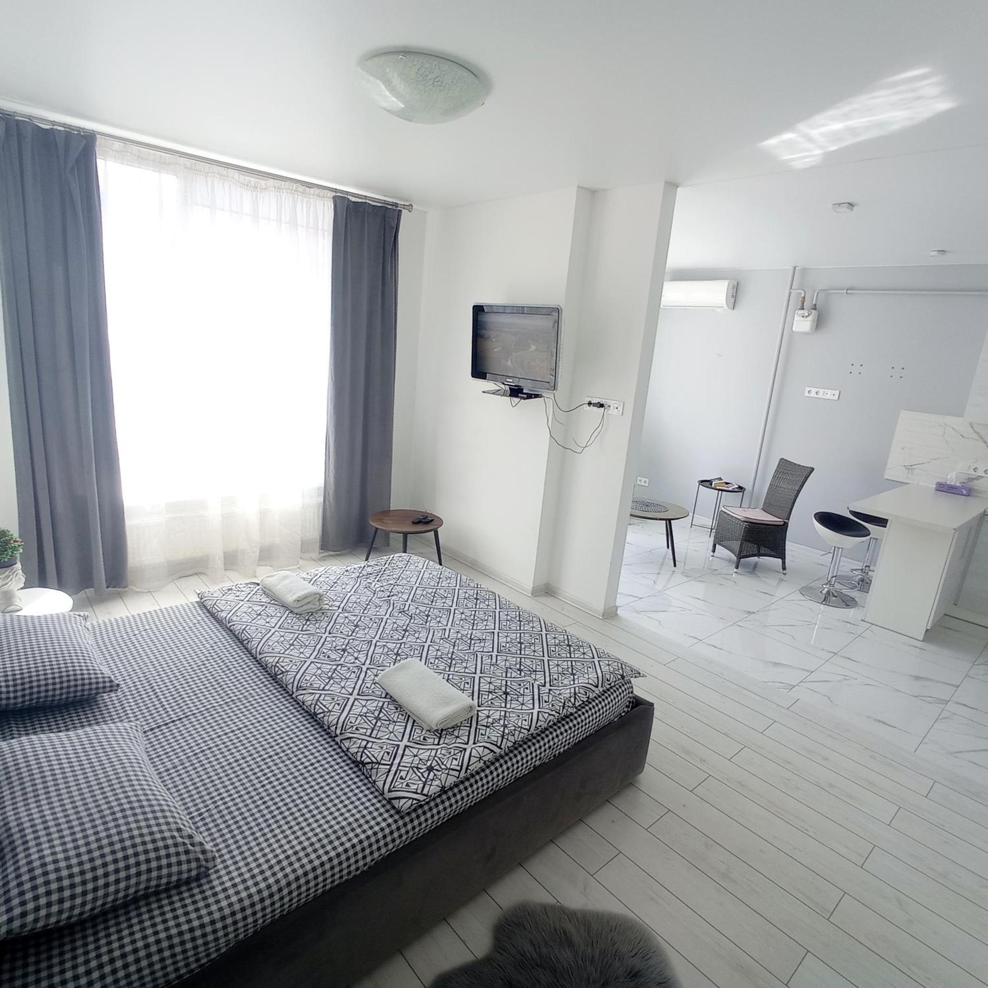 Appartement Новобудова Сам Центр Жк "Семицвіт" à Lviv Extérieur photo