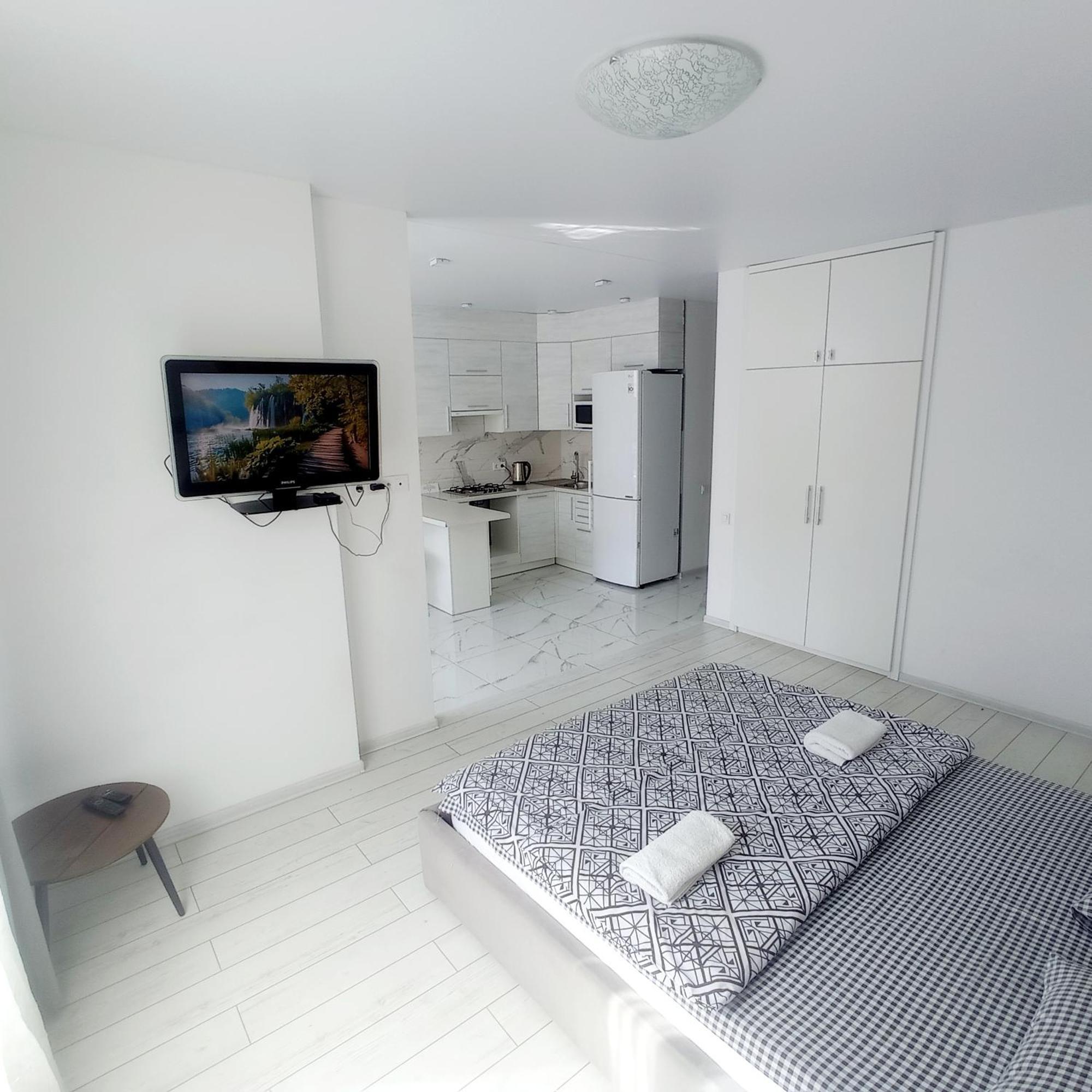 Appartement Новобудова Сам Центр Жк "Семицвіт" à Lviv Extérieur photo
