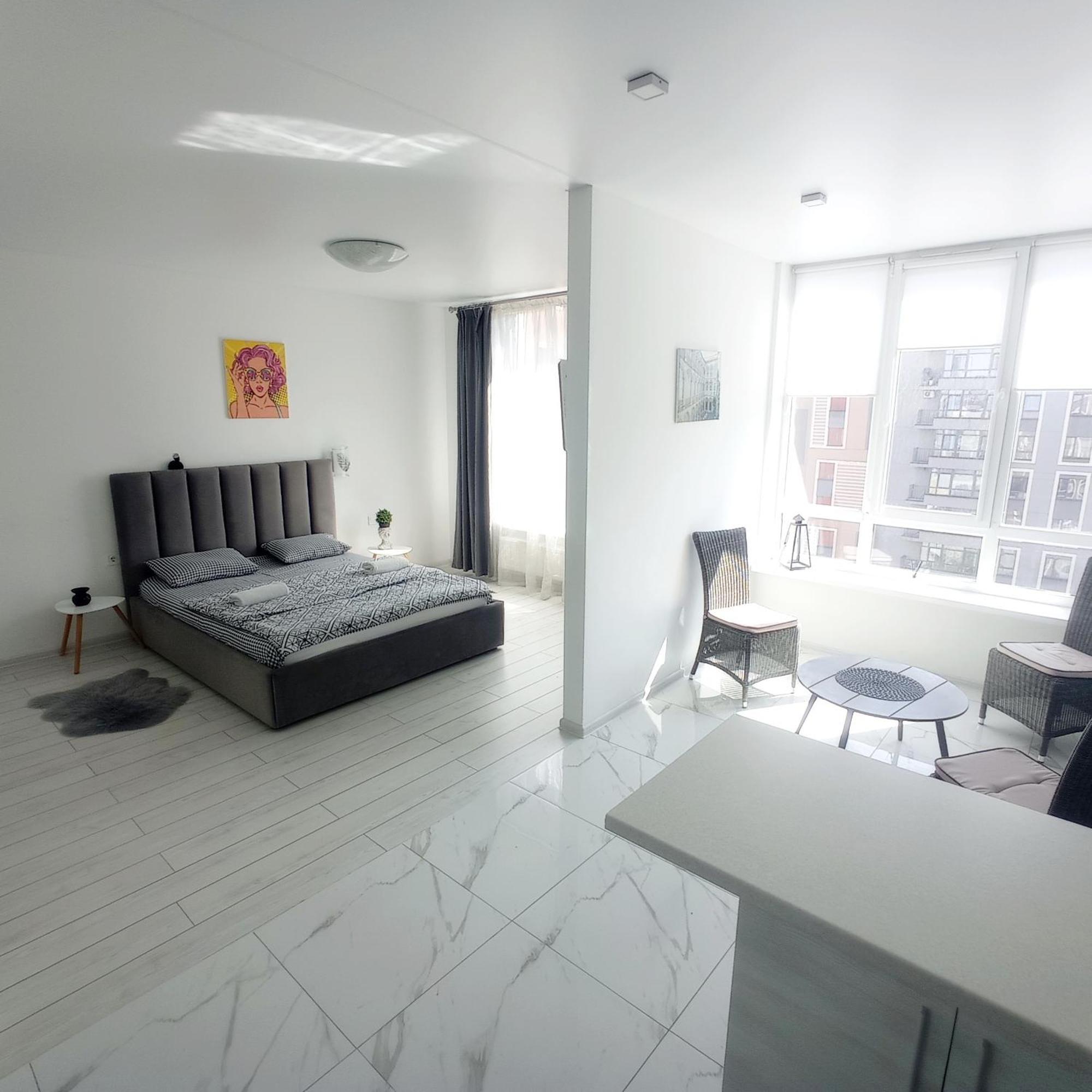 Appartement Новобудова Сам Центр Жк "Семицвіт" à Lviv Extérieur photo