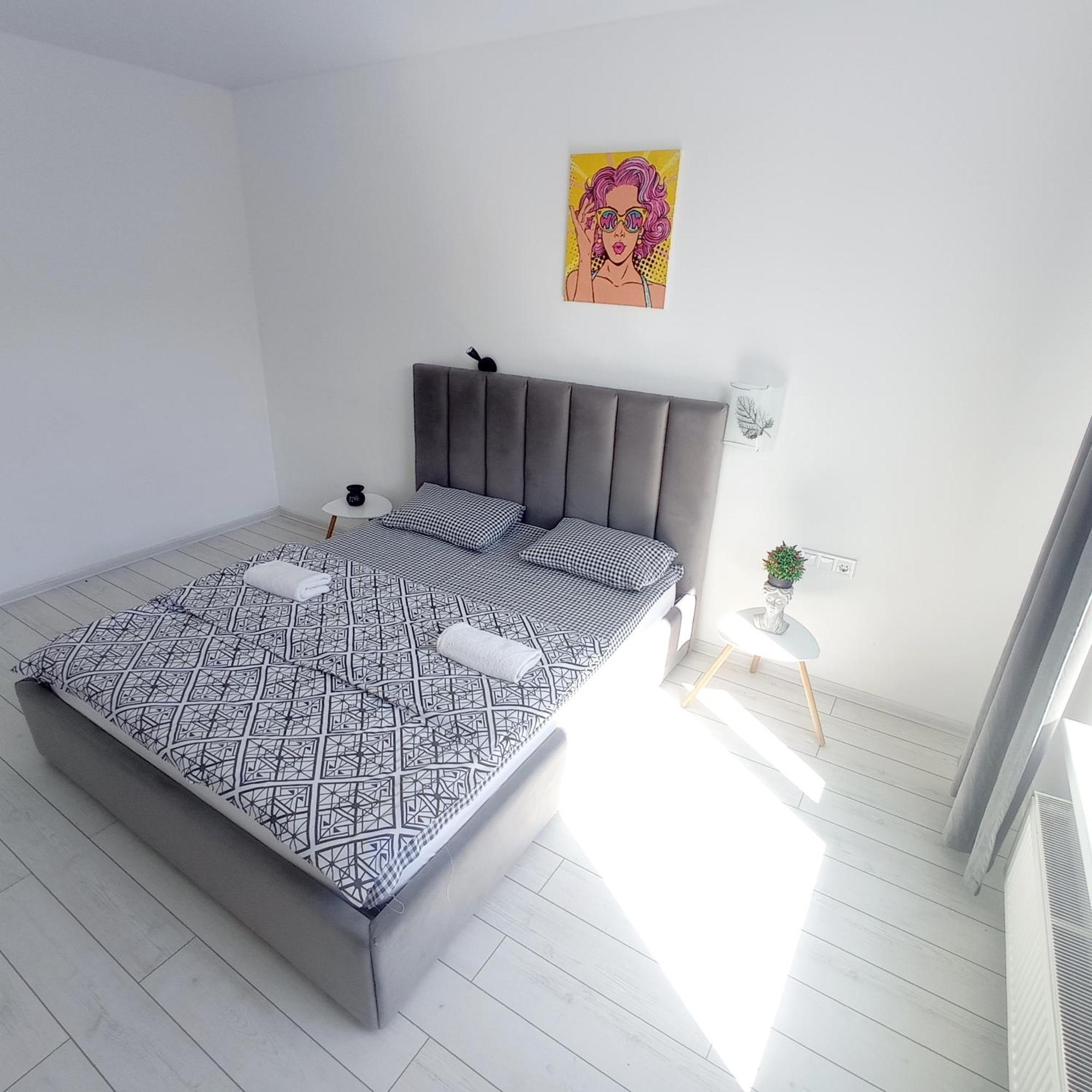 Appartement Новобудова Сам Центр Жк "Семицвіт" à Lviv Extérieur photo