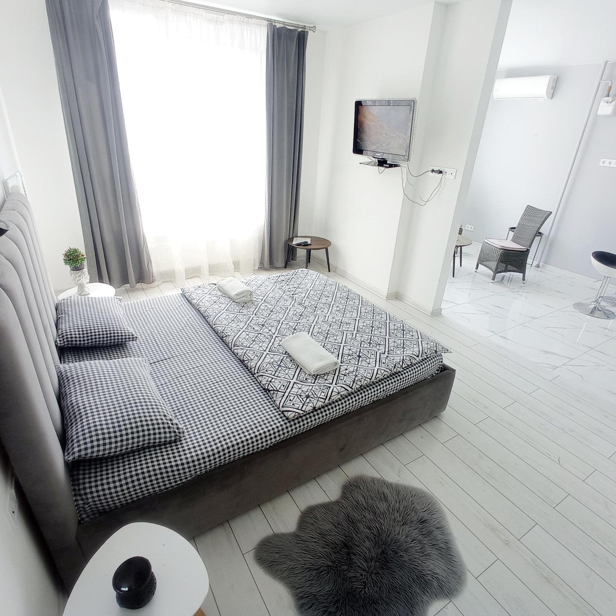 Appartement Новобудова Сам Центр Жк "Семицвіт" à Lviv Extérieur photo